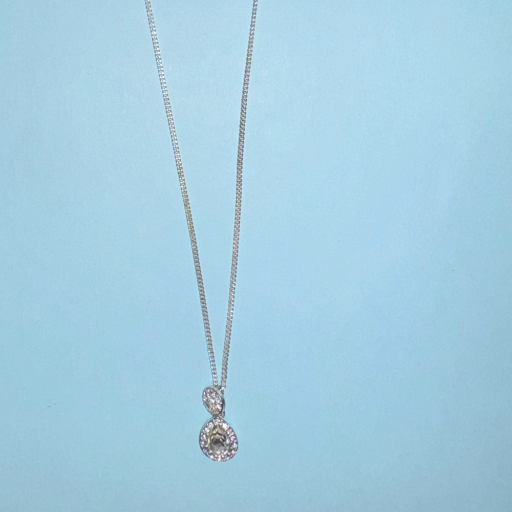 Vintage Crystal Teardrop Pendant Silver Necklace